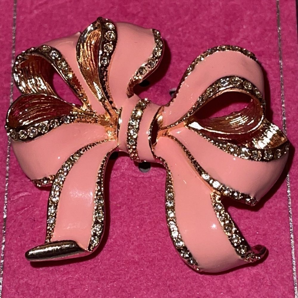 NWT Holiday Lane pink crystal gold tone bow brooch